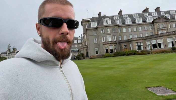 Justin Bieber Bongkar Rahasia Golf di Skotlandia!