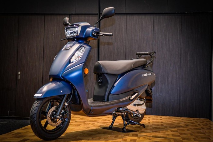 Suzuki Launches Retro-Skutik marvel with 53.4 Km/L Fuel Efficiency!