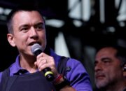 Mobil Presiden Ekuador Dilempari Batu hingga Ditembak, Apa Sebabnya? – Update 1