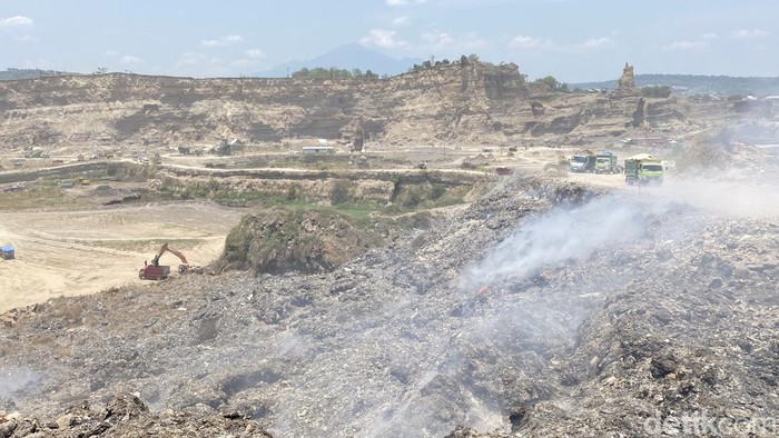 **Duh! Sisa-sisa Sampah di Brown Canyon Semarang Masih Bau Semerbak: Sejarah Kotor yang Menyisakan Misteri**