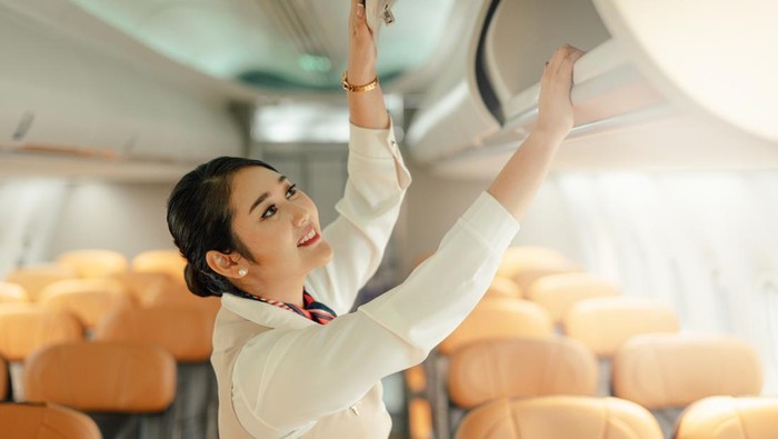 Saran Pramugari Supaya Kamu Terlihat Segar dan Tidak Kucel Saat Terbang - Update 1