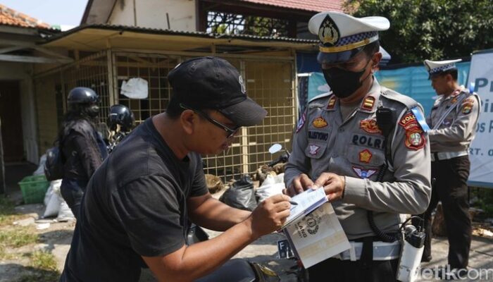 **Nggak Repot ke Bank, Bayar Tilang Bisa Langsung di Tempat!**