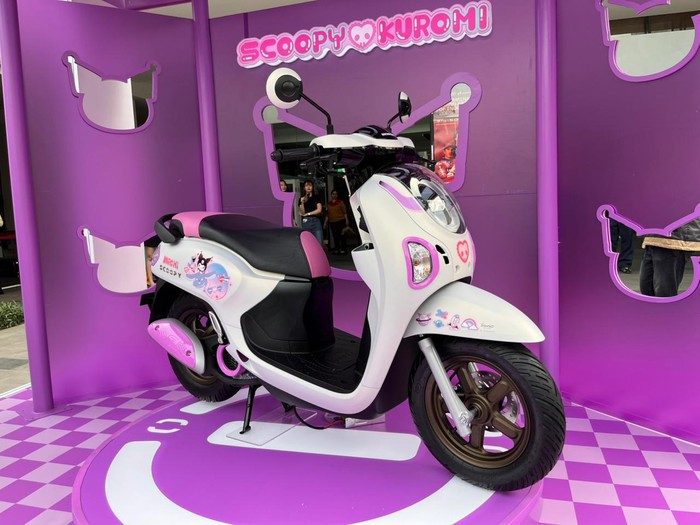 **Harga Lebih Mahal Rp 1 Jutaan, Ini Spesifikasi dan Perubahan Honda Scoopy Kuromi Limited Edition**