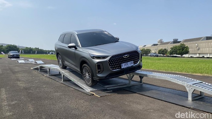 **Impresi Chery Tiggo 9 CSH: PHEV Mewah dengan Performa Hebat**