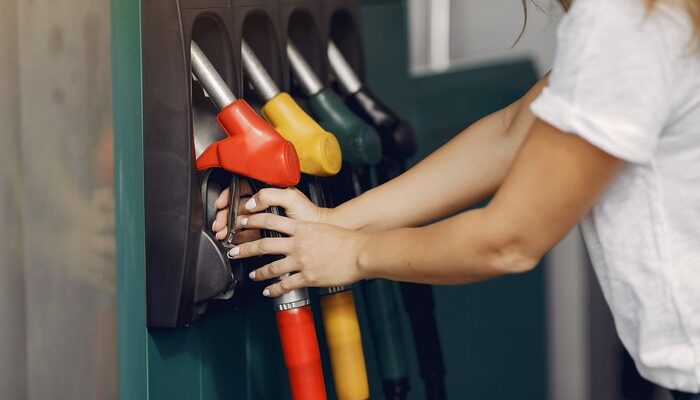 “Bensin Campur Etanol di SPBU, Kenapa Warga Geram?”