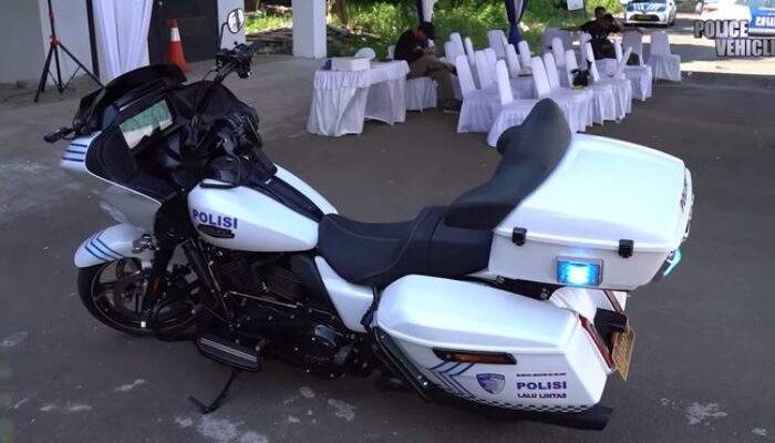 **Ini Moge Baru Polisi Buat Kawal VVIP, Harganya Tembus Rp 1 Miliar: BMW R 1300 GS dan Harley-Davidson Road Glide**