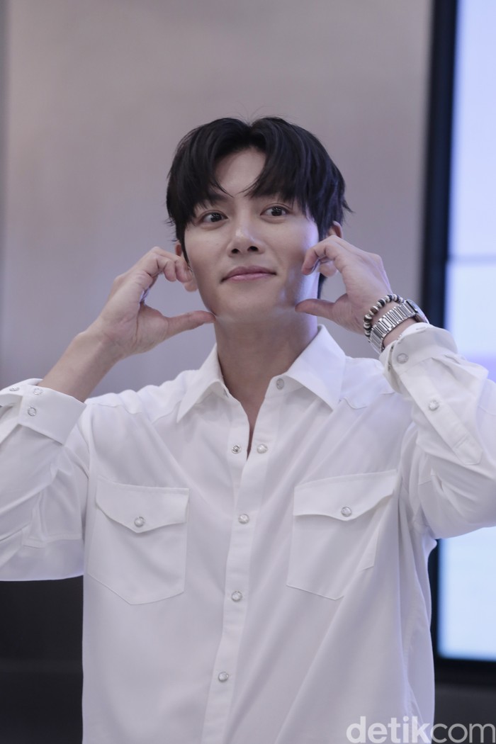 **Dari Pulau Dewata, Ji Chang Wook Pamer Perjalanan Eksklusif ke Jogja**