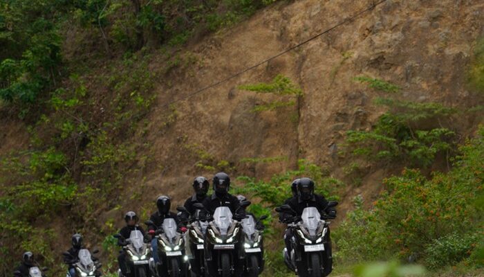 **Touring di Mandalika dengan New ADV 160: Performa Tangguh, Teknologi Canggih untuk Pengalaman Berkendara Spesial**