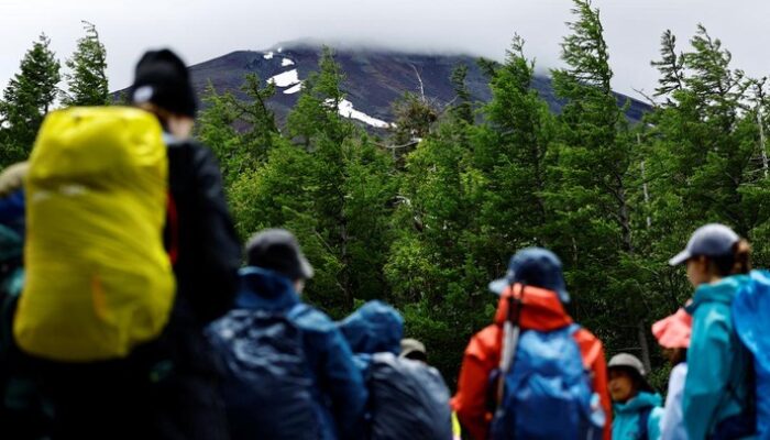 **Ini 2 Kunci yang Bikin Jumlah Pendaki Terjebak Darurat di Gunung Fuji Turun Drastis**