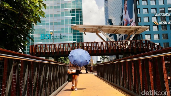 Panas Ekstrem Mengintai! Ini Penyebabnya Menurut BMKG, Wajib Tahu Sebelum Berlibur