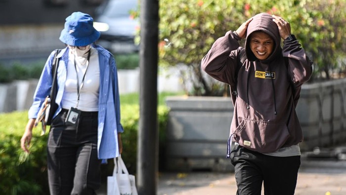 Mengapa Jakarta Terasa Panas Meski Matahari Seperti Menjauh? Penjelasan Menarik untuk Traveller!