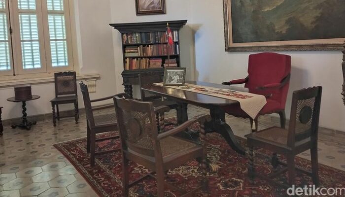 “Rongrong Rumah Lawas Cikini: Wisata Sejarah yang Wajib Dikunjungi!”