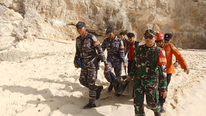 **Tragedi Mengerikan di Pantai Kelingking: Turis Prancis Tewas Terseret Ombak di Nusa Penida**