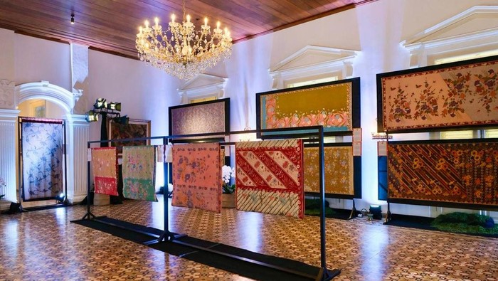 **Ragam Batik dan Wastra Nusantara di Cikini 82: Pesona Sejarah dan Kebudayaan**