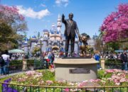 **Rogoh Kocek Lebih dalam untuk Menikmati Pesona Disney di Momen Liburan**