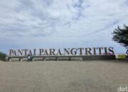 **Duh! Banyak Turis Lolos Masuk Parangtritis Tanpa Bayar Karcis, Ini Alasannya!**