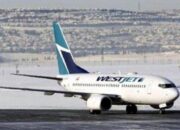 **WestJet, Maskapai yang Aneh: Penumpang Mau Rebahkan Kursi Malah Disuruh Bayar!**