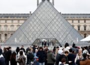 **Museum Louvre, Istana Budaya yang Ditohok Perampokan Aula Raja**