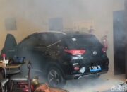 “Mobil Listrik ‘Terbang’ Tabrak Hotel: Pelajaran Fatal bagi Industri Oto Modern”