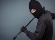 “Nekat! Perempuan Curiga Curi Emas Museum Paris Senilai