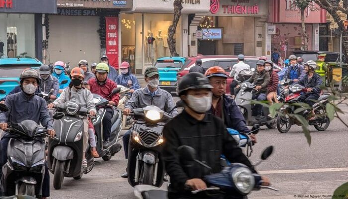 “Vietnam Larang Motor Bensin Tahun Depan, Motor Listrik VinFast Langsung Melejit”
