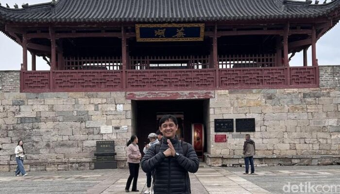 “China Lewat Lensa_travelan: Lihat Tanpa Scrolling TikTok”