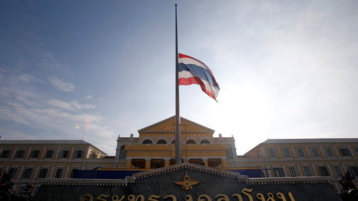 Thailand Berduka: Ratu Sirikit Wafat, Pesta Halloween Dibatalkan - Update 1