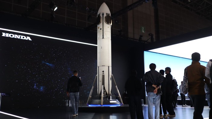**Inovasi Honda di Japan Mobility Show 2025: Roket Antariksa dan Pesawat Jet Terbaru**