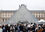 **Museum Louvre Dikukuhkan dengan Perangkat Keamanan Canggih, Apa yang Harus Anda Tahu?**
