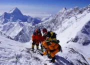 **5 Hari Menawan di Himalaya: Kisah Penyelamatan 11 Wisatawan di Tilicho Base Camp**