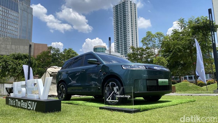 **Jaecoo J5 Resmi Diluncurkan, Harga Mulai Rp 249,9 Juta!**