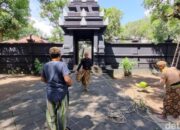 Pemakaman Bersama Raja Paku Buwono XIII dan PB XII di Imogiri, Bantul