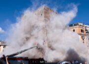 **Tragedi Menara Abad Pertengahan di Roma: Seorang Pekerja Meninggal Dunia di Bawah Reruntuhan Torre dei Conti**