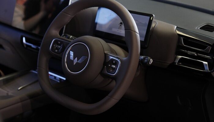 [Wuling Darion: Mewah Tanpa Menunggak? Harga Rp 400 Jutaan!