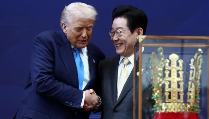 “Trump Terima Mahkota Emas dari Korea, Museum Gyeongju Sejuk Ditengah Hebohnya! “