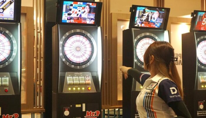 **Resmi Dibuka! Nikmati Darts Berteknologi Modern di FX Sudirman Jakarta**