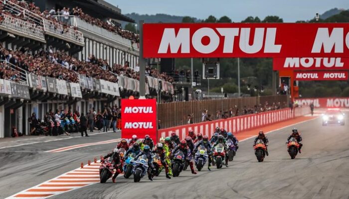 Bezzecchi Taklukkan Valencia! Hasil MotoGP 2025 yang Mengejutkan