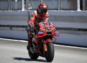 **”Balapan 25 Detik Bagnaia di MotoGP Valencia: Performa dan Teknologi Ducati Lenovo”**