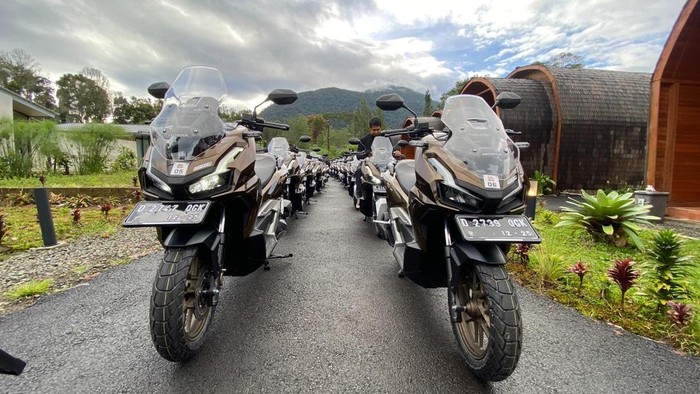 **Sudah 5,4 Juta Sepeda Motor Terjual di RI Tahun Ini, Honda Menjadi Raja Pasar dengan 75% Pangsa**