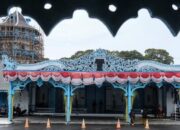 “Keraton Solo Terbelah: Dana Hibah Pemkot Tunggu Putusan Raja yang Sah”