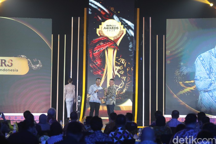 Wuling sebagai Penggerak Utama Industri Kendaraan Listrik Indonesia: Performa, Teknologi, dan Perkembangan