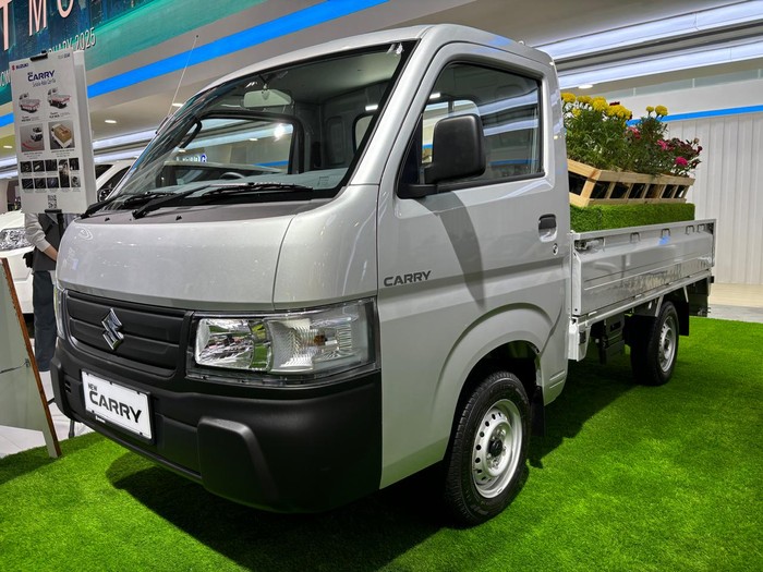 Suzuki Carry Jadi Penggerak Roda Niaga Indonesia - Update 1