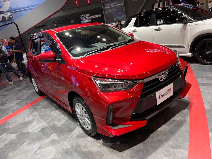 **Dapatkan Diskon Hingga Rp 18 Juta di GJAW 2025 untuk Mobil LCGC Daihatsu Ayla & Sigra**