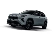 Toyota Yaris Cross Nightshade: Wajah Baru yang Meneror Jalan Raya dengan Warna Serba Hitam