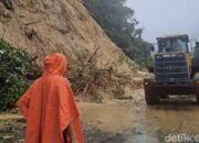**Petualangan di Lembah Anai: Banjir, Longsor, dan Keindahan Alam yang Menawan**