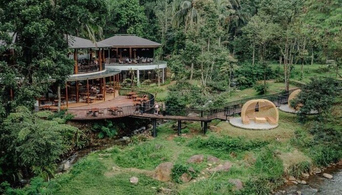 “Sambut Libur Akhir Tahun, Enchanting Valley Ajakmu Nikmati Show-Kuliner Terbaik dengan Pemandangan yang Mencuri Hati”