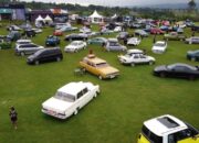 Ratusan Pengguna Mobil Klasik Kumpul di Bogor, Ada Apa? – Update 1