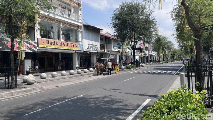 **Malioboro Full Pedestrian: Kenapa Pedagang dan Kusir Andong Mengeluh?**