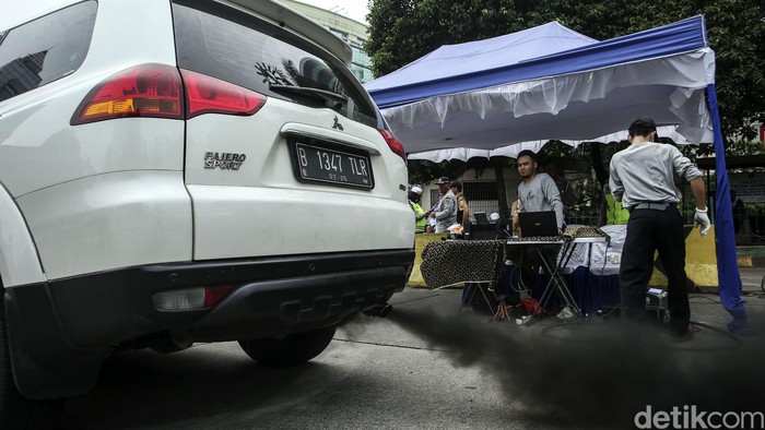 Siap-siap! Pajak Kendaraan Jadi Lebih Mahal jika Tak Lulus Uji Emisi - Update 1