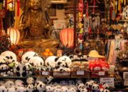 23 Turis ‘Disekap’ di Toko Oleh-oleh: Kenapa Tolak Belanja Bisa Berujung Tragedi?